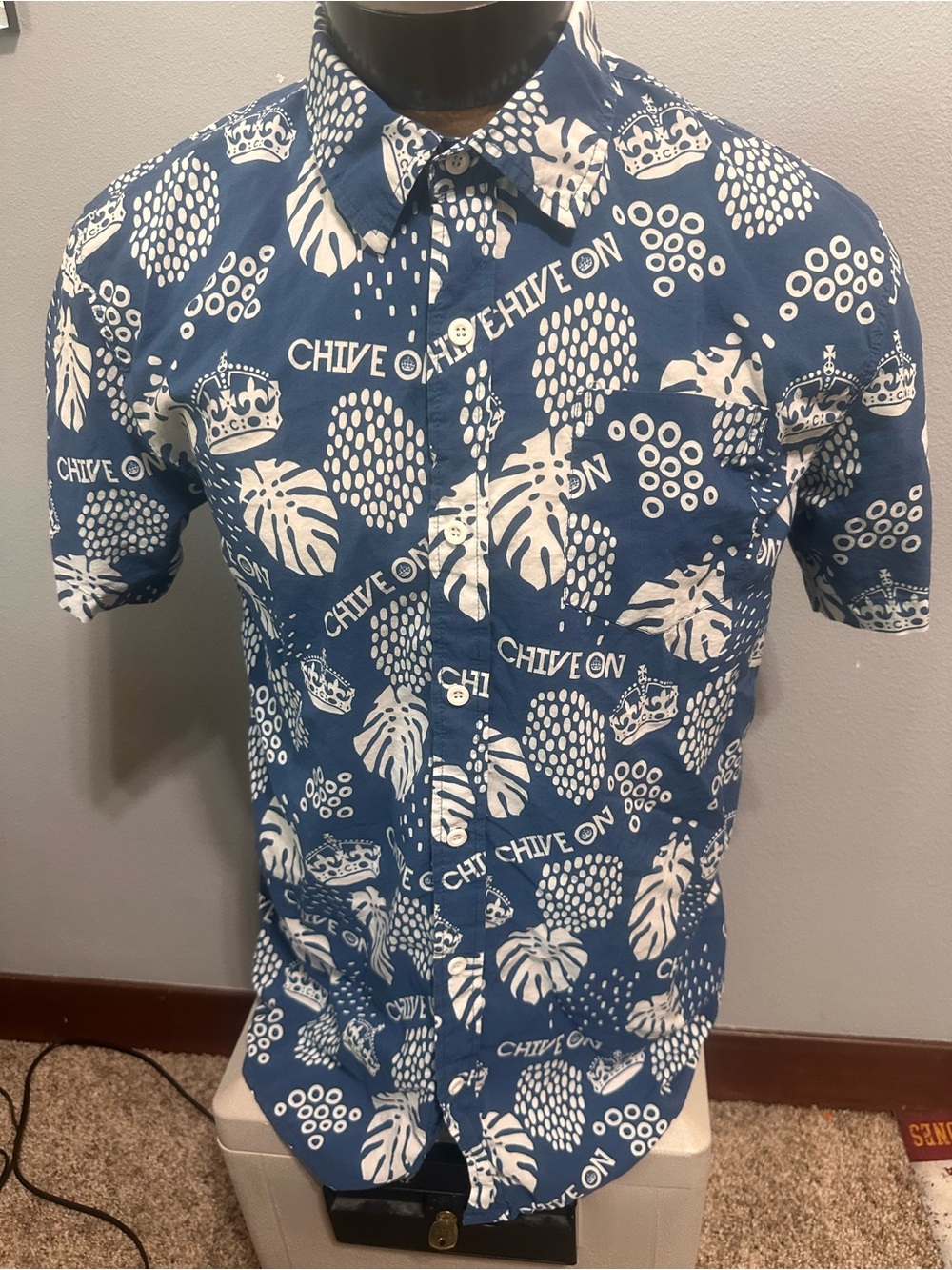 Tipsy‎ Elves Chive On Men's Blue Short-Sleeve Button-Up Shirt